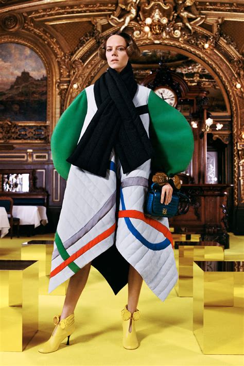 Vintage Style LOEWE Clothes